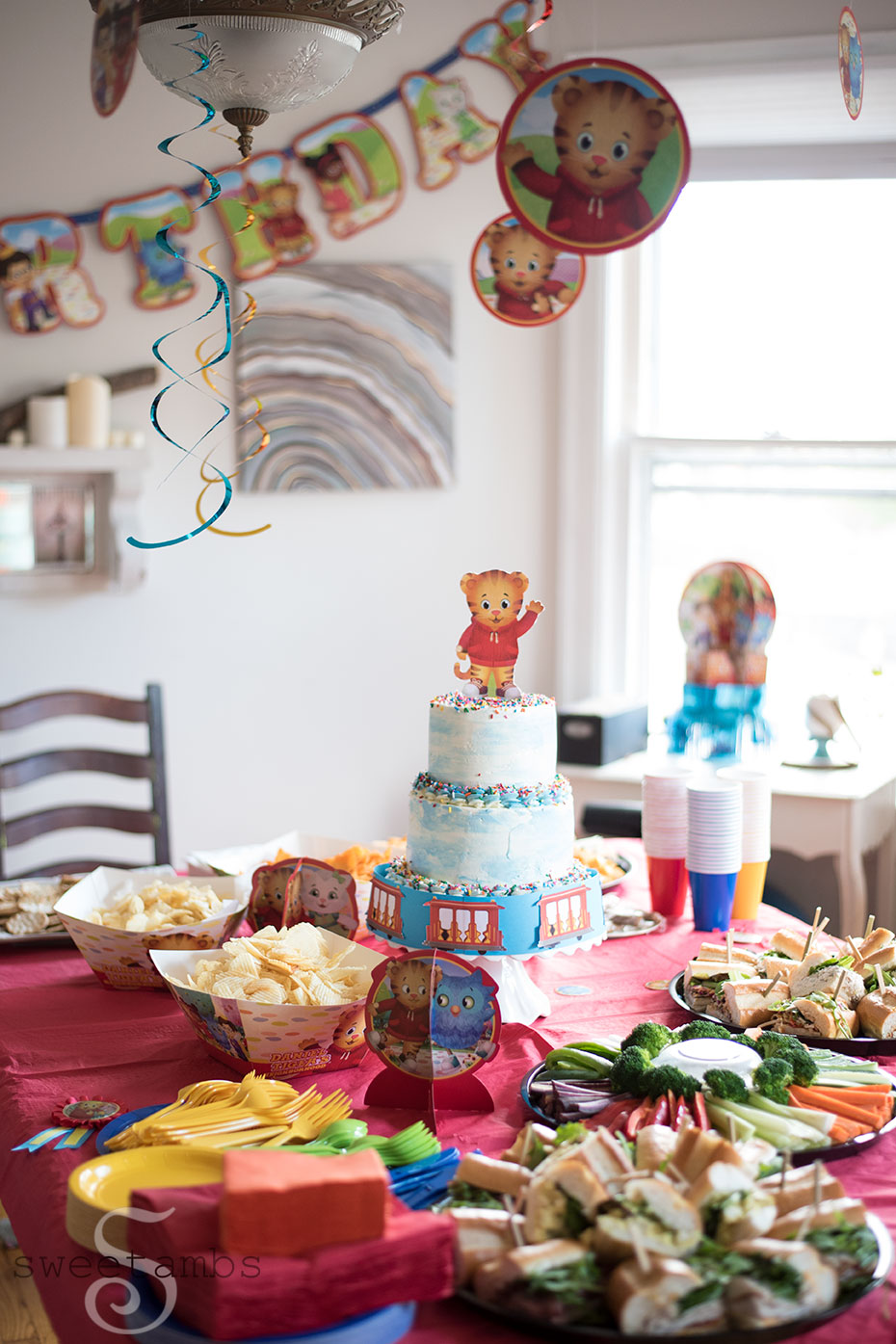 Olive s 2nd Birthday Cake And A Daniel Tiger Themed Birthday Party 