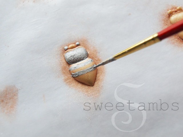 bees paint bodies1