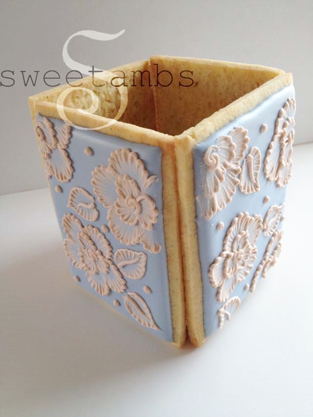 All four sides in place on the cookie box