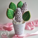Lilac Cookie Pops