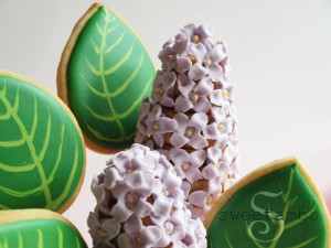 Lilac Cookie Pops