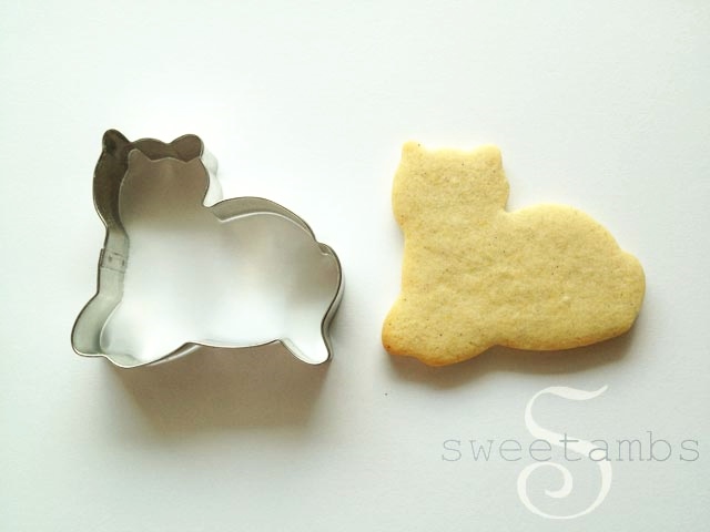 Cat Cookie Cutter Set Of 2 Biscuit Dough Icing Shape UK 