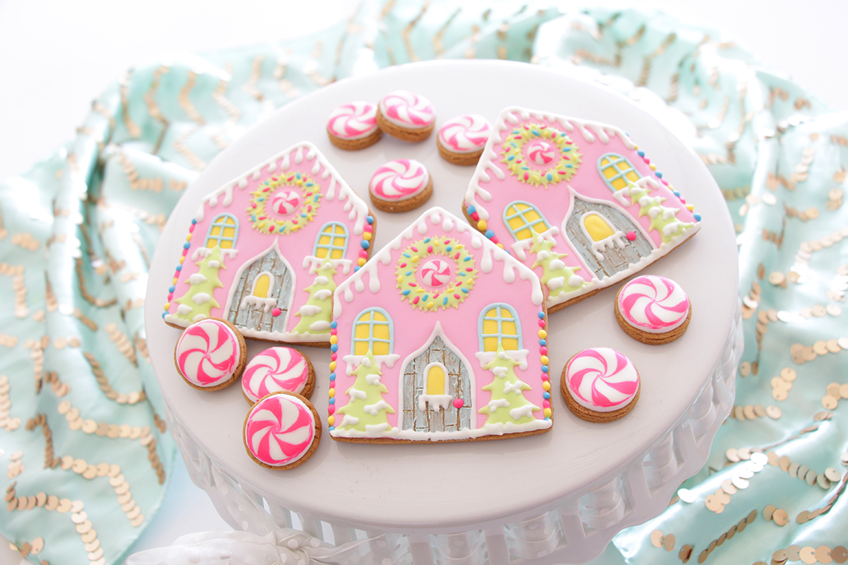 gingerbread-house-resized