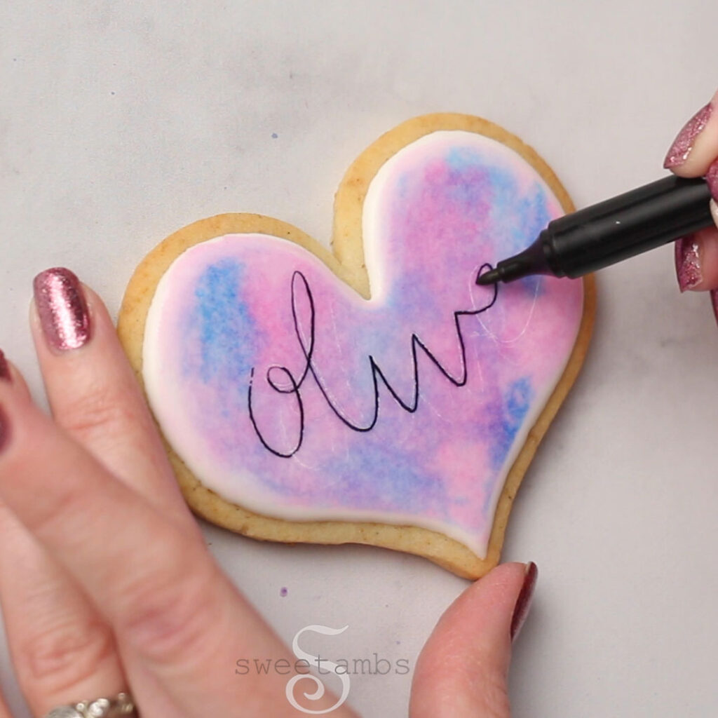 draw the name in edible ink marker